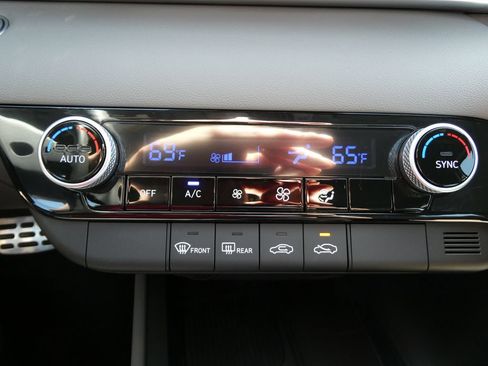 Used 2026 Hyundai Elantra Sport FWD image 27