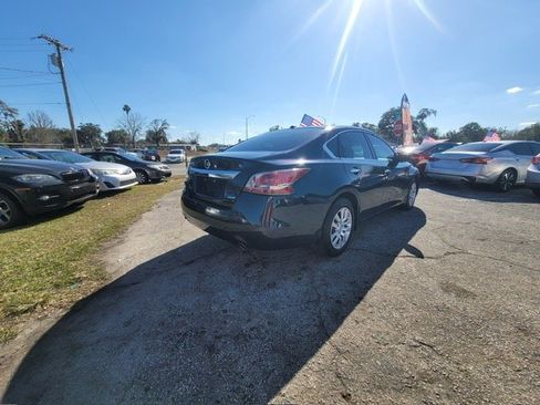 Used 2014 Nissan Altima 2.5 S w/ Display Audio Package image 4