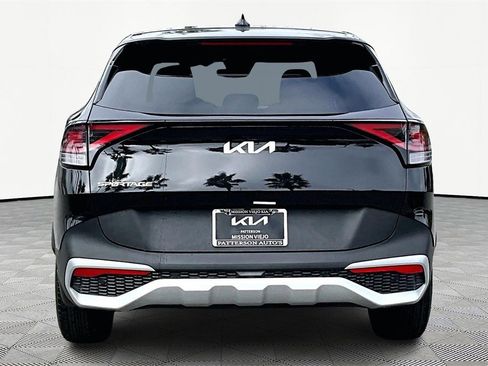 Certified 2024 Kia Sportage LX image 4