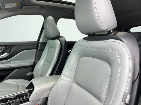 Used 2021 Lincoln Corsair Grand Touring image 39