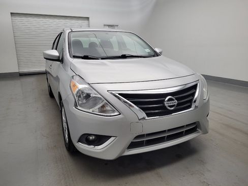 Used 2019 Nissan Versa SV w/ SV Special Edition Package FWD image 14