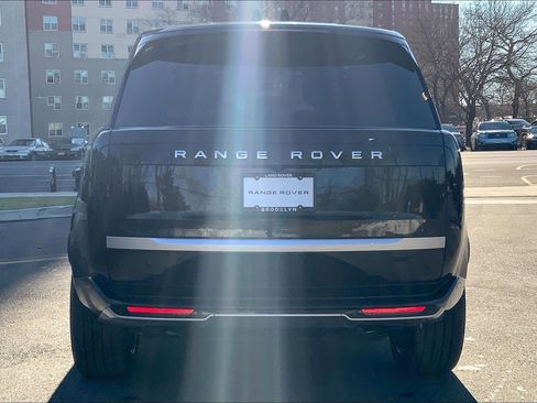 New 2026 Land Rover Range Rover Autobiography image 4