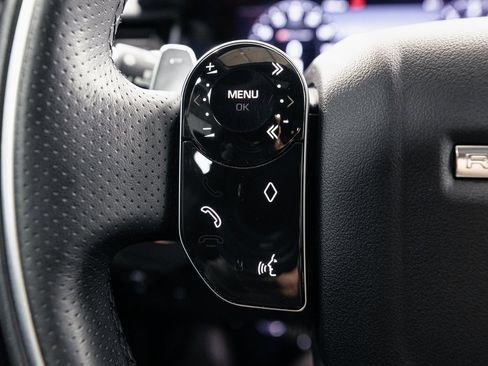 Used 2019 Land Rover Range Rover Velar R-Dynamic SE image 11