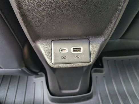 Used 2022 Chevrolet Bolt EUV Premier w/ Sun & Sound Package FWD image 26