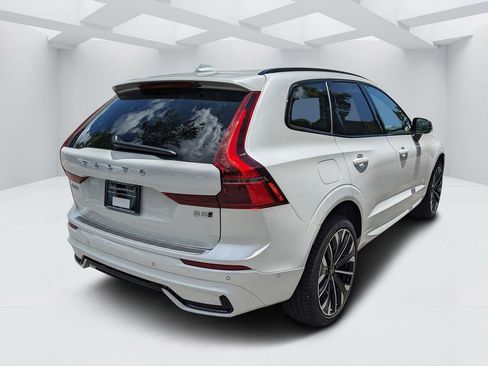 New 2026 Volvo XC60 B5 Ultra w/ Protection Package Premier image 3