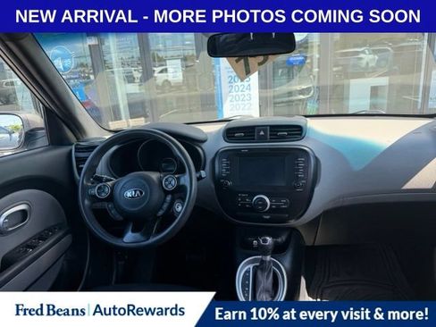 Used 2019 Kia Soul + FWD image 11