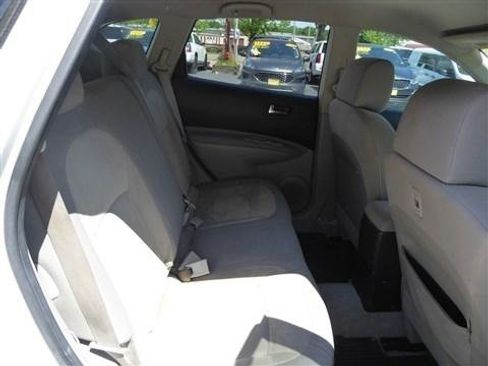 Used 2010 Nissan Rogue S w/ 360 Degree Value Pkg FWD image 16
