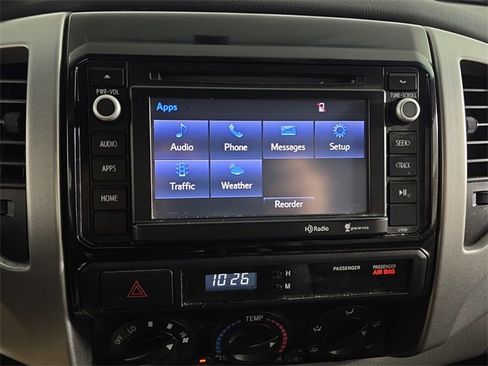 Used 2014 Toyota Tacoma PreRunner image 14