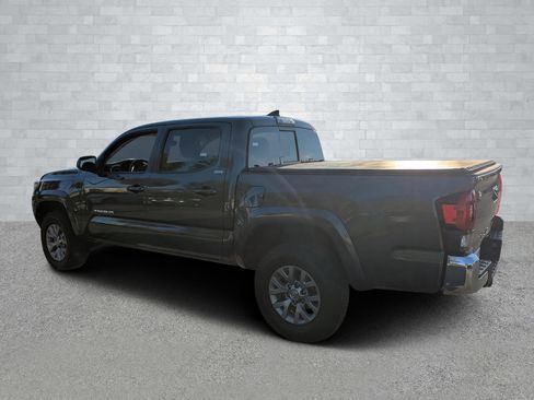 Used 2019 Toyota Tacoma SR5 image 7