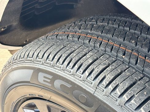 New 2026 Jeep Grand Cherokee L Limited image 9