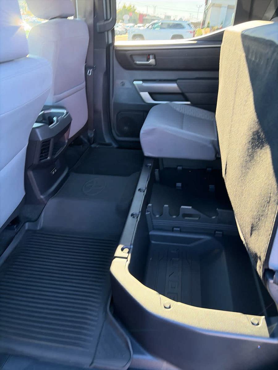 Used 2025 Toyota Tundra SR5 AWD/4WD image 30
