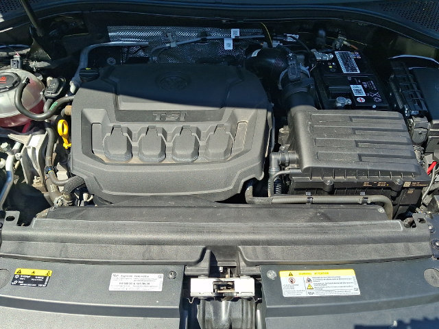 Used 2023 Volkswagen Tiguan SE R-Line AWD/4WD image 28