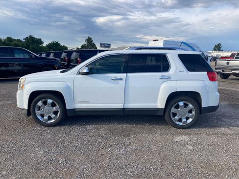 Used 2014 GMC Terrain SLT AWD/4WD image 3