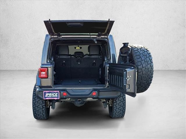 Used 2021 Jeep Wrangler Unlimited Sahara AWD/4WD image 6