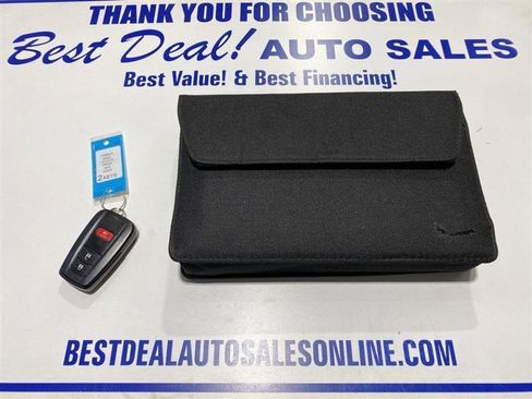 Used 2022 Toyota Prius XLE FWD image 24
