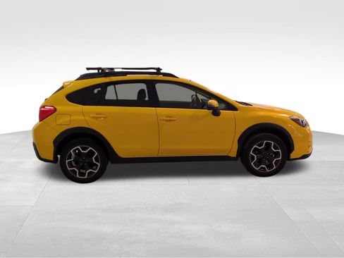 Used 2015 Subaru Crosstrek 2.0i Premium w/ Special Edition Package image 3