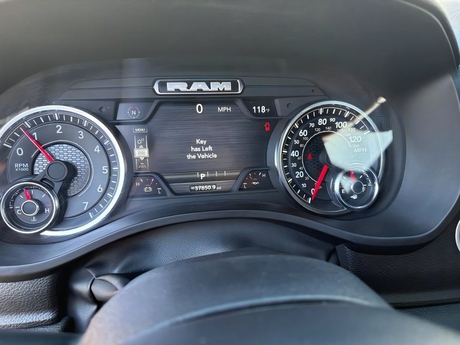 Used 2025 RAM 1500 Big Horn AWD/4WD image 25