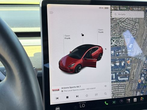 Used 2018 Tesla Model 3 Long Range RWD image 24