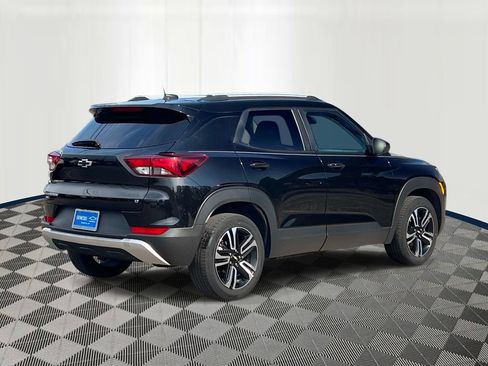 Used 2023 Chevrolet TrailBlazer LT w/ Convenience Package AWD/4WD image 5