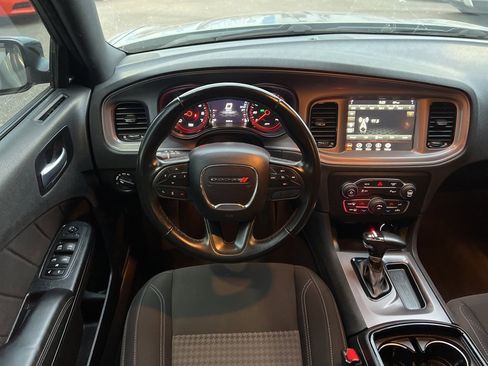 Used 2023 Dodge Charger SXT w/ Blacktop Package image 18