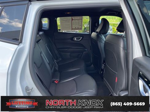 Used 2024 Jeep Compass Trailhawk image 22