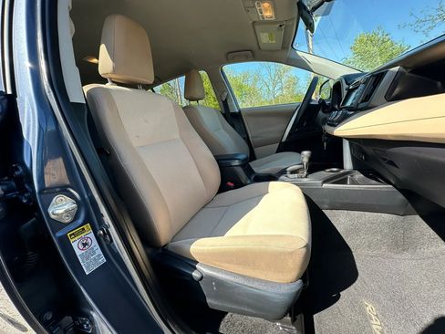 Used 2013 Toyota RAV4 LE FWD image 14