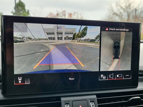 Used 2021 Audi Q5 e Prestige image 27