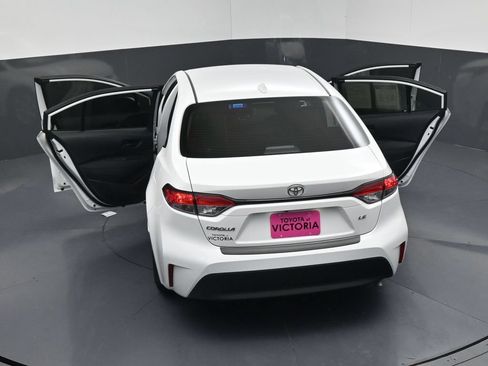 Used 2025 Toyota Corolla LE FWD image 22