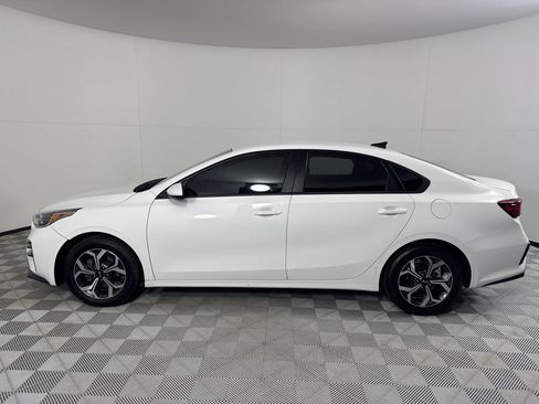 Used 2021 Kia Forte LXS image 8