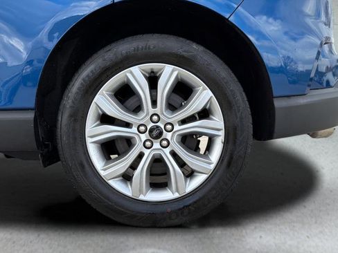 Used 2023 Ford Edge Titanium AWD/4WD image 15