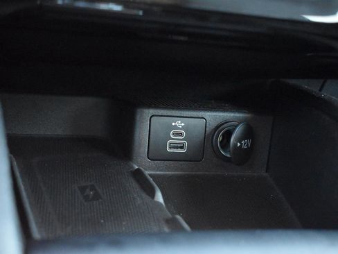 Used 2024 Ford Escape Platinum image 25