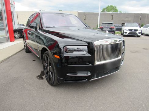 Used 2020 Rolls-Royce Cullinan AWD/4WD image 4