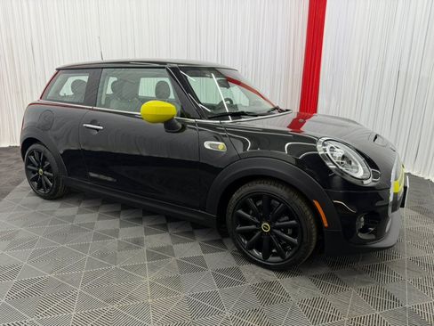 Used 2020 MINI Cooper SE w/ 6.5" Touchscreen Package FWD image 3