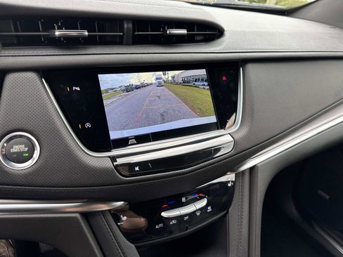 New 2026 Cadillac XT5 Luxury image 27