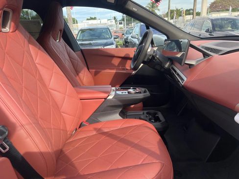 Used 2025 BMW iX xDrive50 w/ Convenience Package image 8