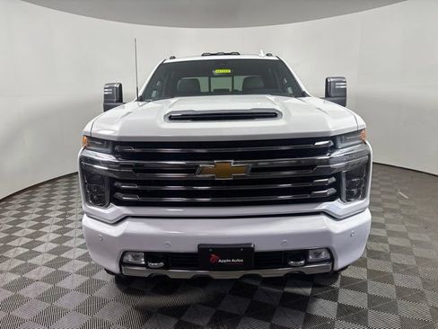 Used 2020 Chevrolet Silverado 2500 High Country w/ Z71 Off-Road Package AWD/4WD image 2