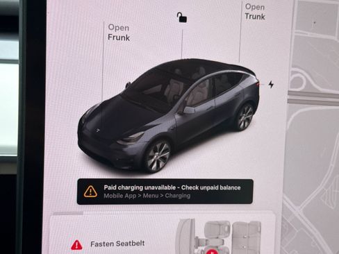 Used 2022 Tesla Model Y Long Range image 30
