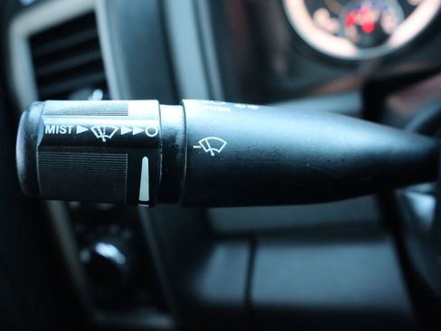 Used 2018 RAM 2500 Tradesman w/ Chrome Appearance Group image 31