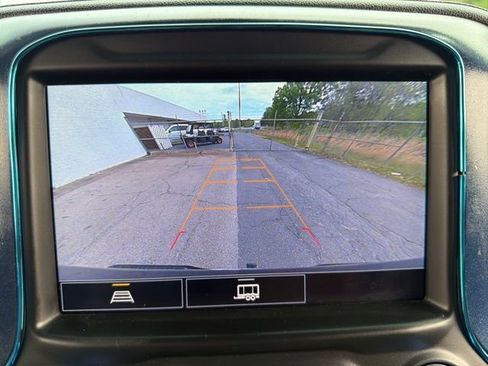 Used 2022 Chevrolet Silverado 1500 LT w/ Convenience Package II image 31