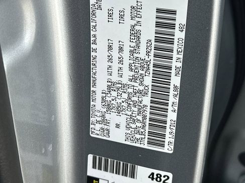 Used 2024 Toyota Tacoma TRD Off-Road w/ TRD Off Road Upgrade Package image 28