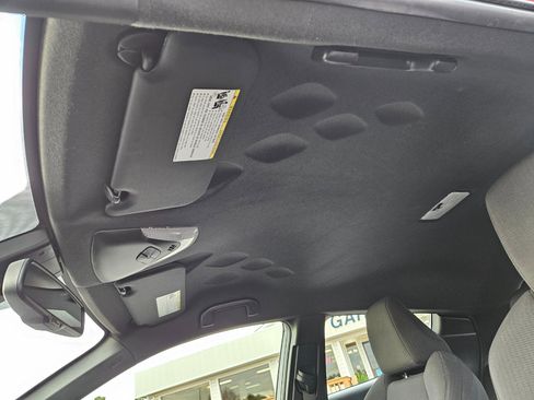 Used 2018 Toyota C-HR XLE image 17