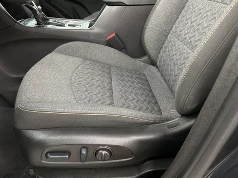 Used 2022 Chevrolet Equinox LT image 7