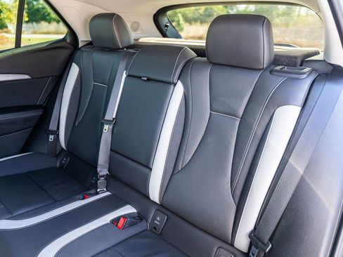 Used 2025 Buick Envision Sport Touring image 18