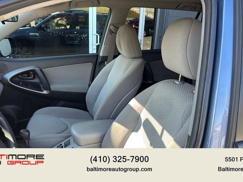 Used 2011 Toyota RAV4 4WD image 9