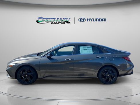 New 2026 Hyundai Elantra SEL Sport Premium FWD image 6
