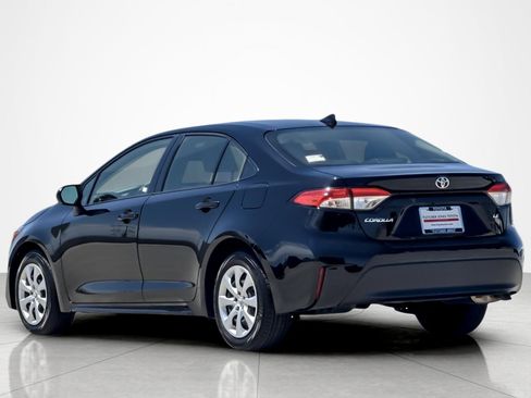 Certified 2025 Toyota Corolla LE FWD image 3