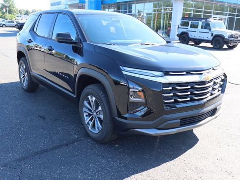 New 2026 Chevrolet Equinox LT AWD/4WD image 2