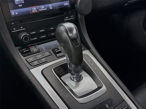 Used 2018 Porsche 718 Cayman Coupe image 15