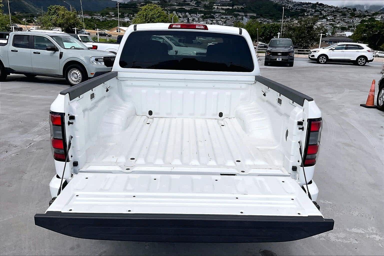 Used 2023 Nissan Frontier SV AWD/4WD image 18
