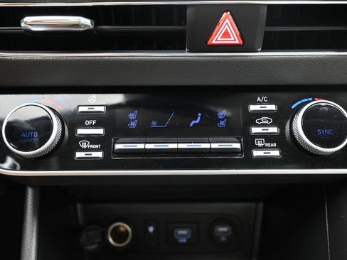 Used 2023 Hyundai Sonata Limited FWD image 17